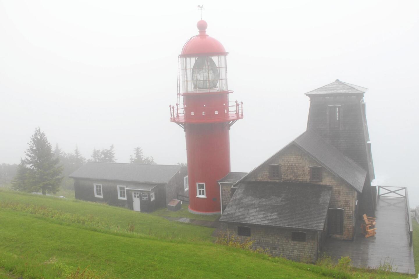 The Pointe-a-la-Renommee lighthouse (1906) was dismantled and moved to Quebec City in 1997. Twenty years later, it was back here — on the site chosen by Guglielmo Marconi for the first maritime radio station in North America.
