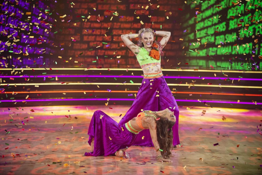 Dancing With The Stars Jojo Siwa Olivia Jade Make Waves Los Angeles Times
