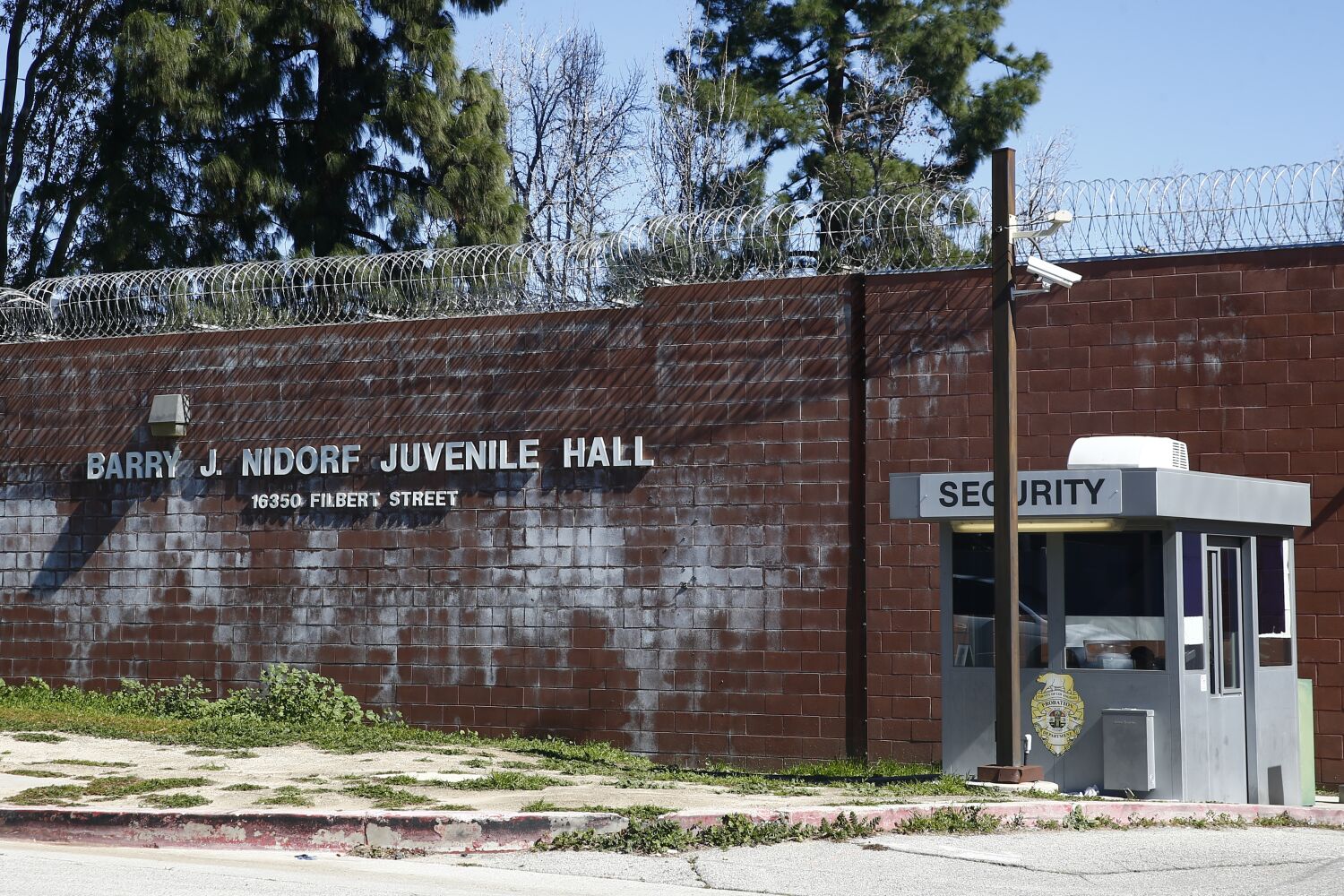 Shutdown looms for L.A. County's troubled juvenile halls, state warns