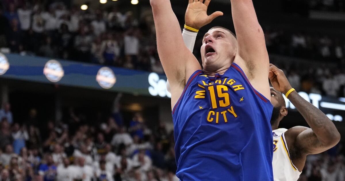 Jokic guides Nuggets to victory over LeBron and Lakers, opening playoff series