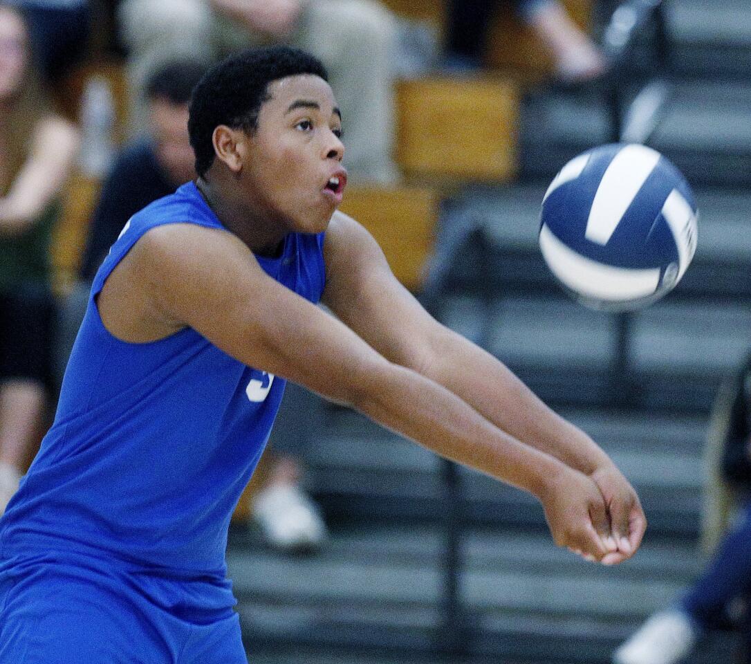 Photo Gallery: Crescenta Valley vs. Burbank in Pacific League boys’ volleyball