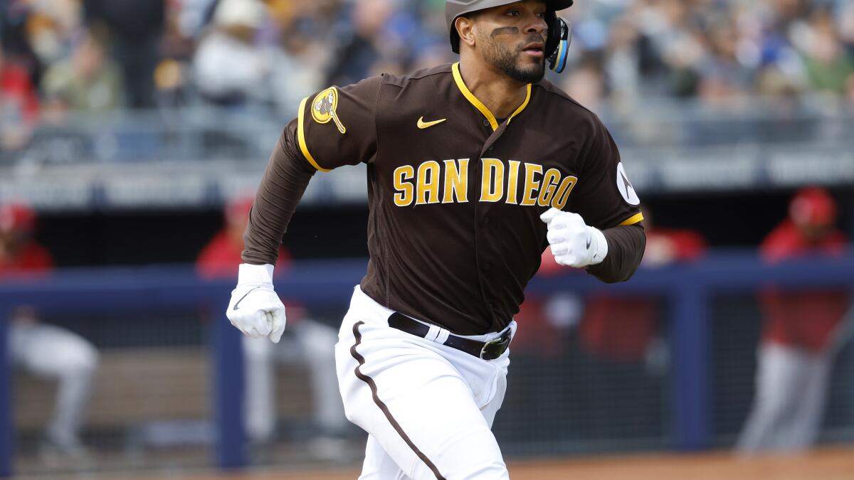 Padres at least perusing shortstop market, talking Turner and