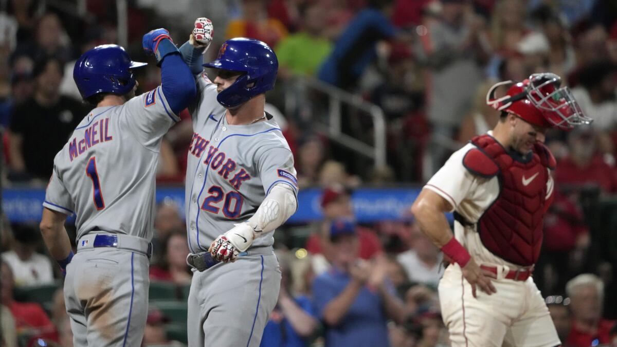 Red Sox Rout Cardinals to Win World Series - The New York Times