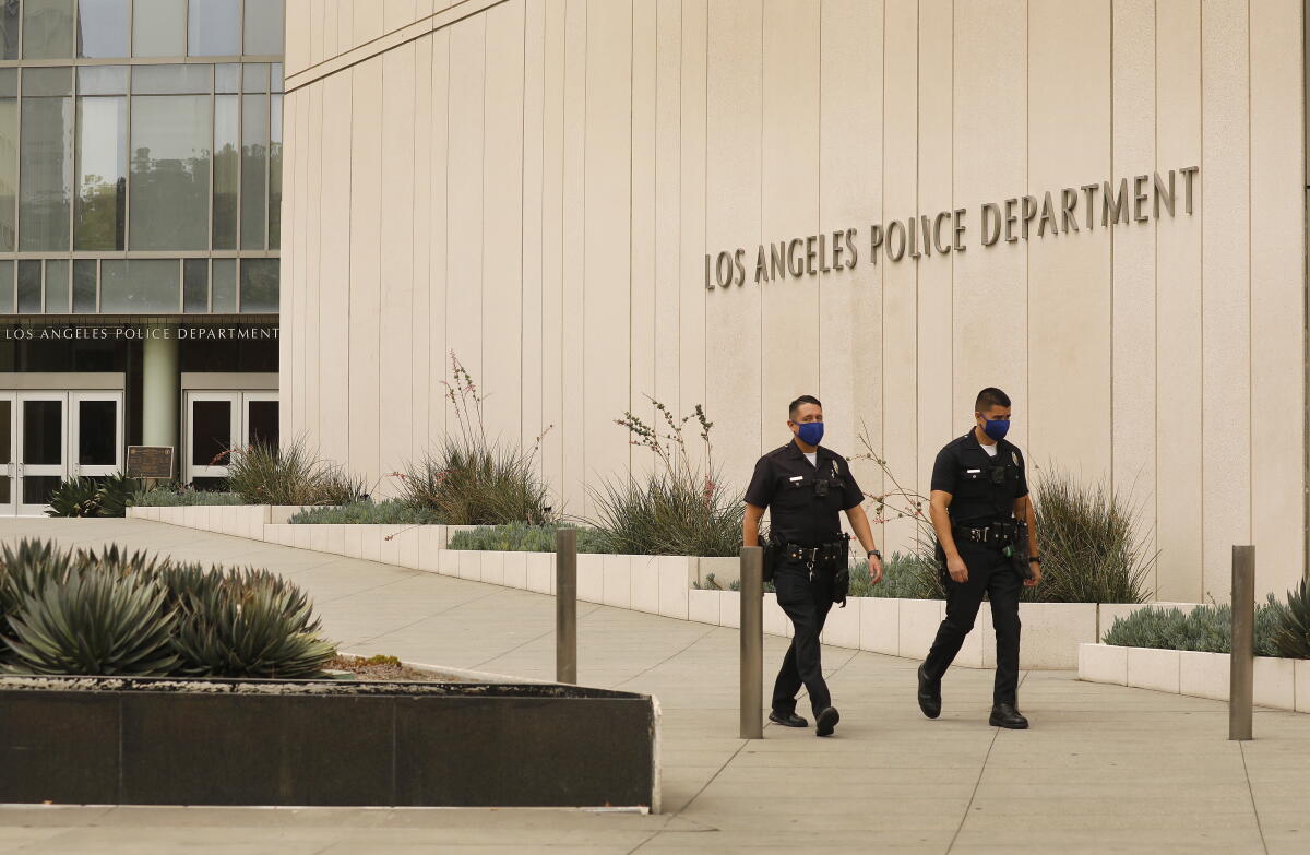 Lapd Case L.A. settles suit over photos of undercover officers - Los Angeles Times