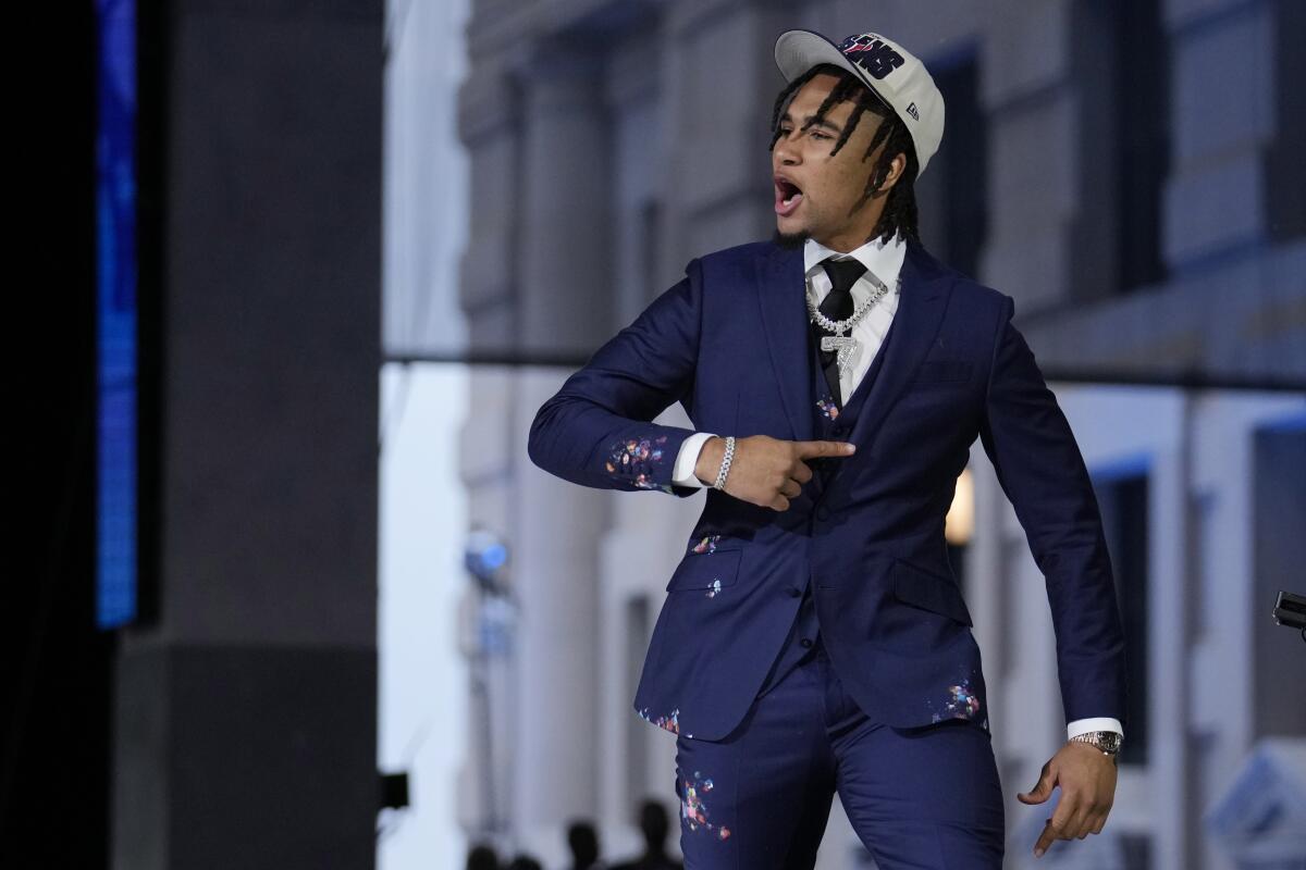 Ohio Eyaleti oyun kurucusu CJ Stroud, Houston Texans tarafından NFL taslağının ikinci seçimiyle seçildikten sonra tepki gösterdi.