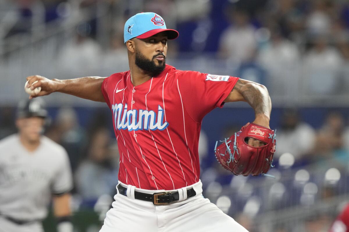 Sandy Alcantara tosses complete-game, 5-hitter as the Marlins beat Yankees  3-1 - The San Diego Union-Tribune