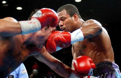 Mosley-De La Hoya, 2003