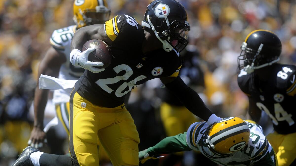 Running back Le'Veon Bell (26) returns to the Steelers lineup after a two-game suspension.