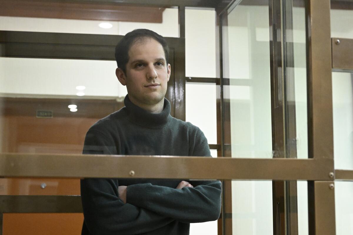 Wall Street Journal reporter Evan Gershkovich in a Moscow courtroom