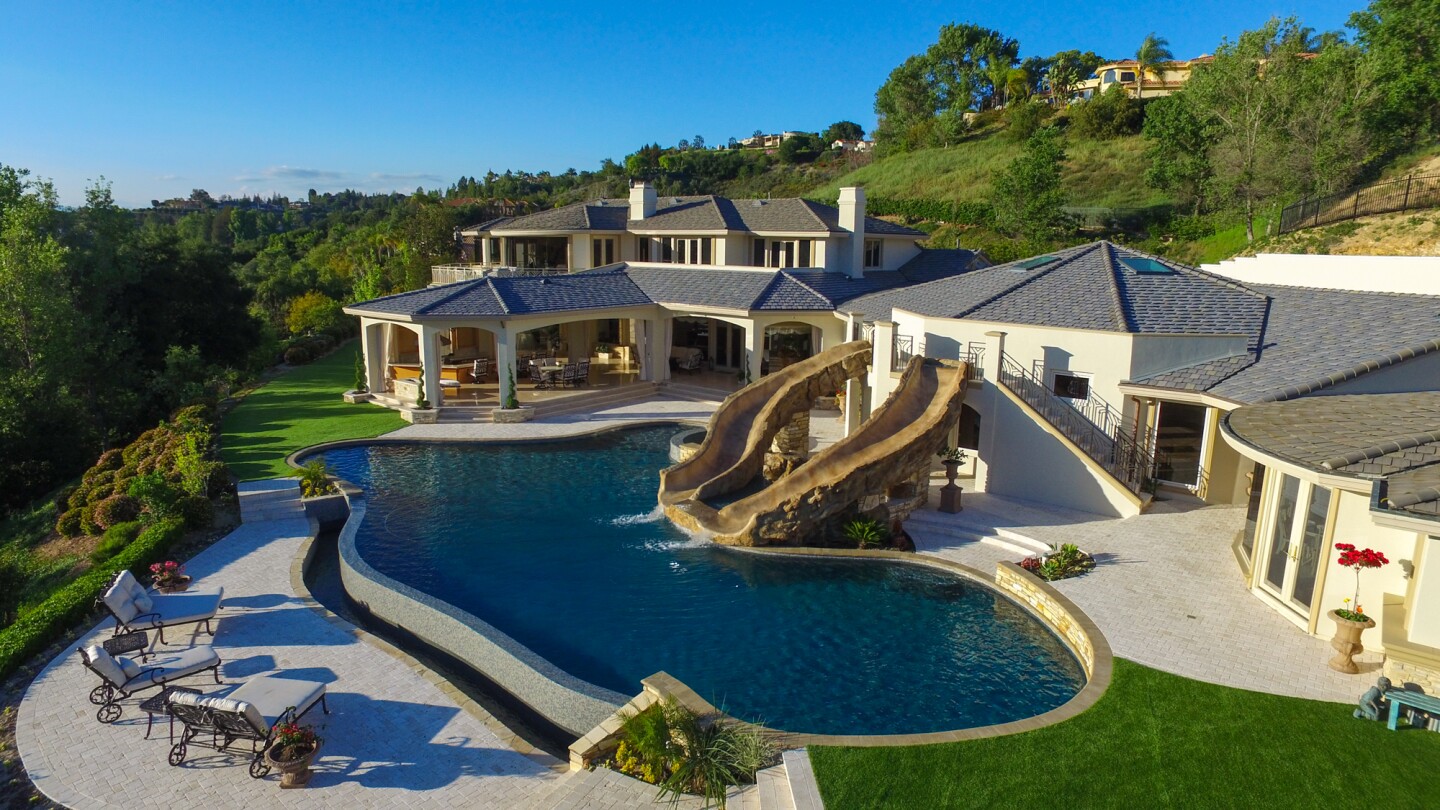 Lakers #39 Anthony Davis lists SoCal house for $8 million Los Angeles Times