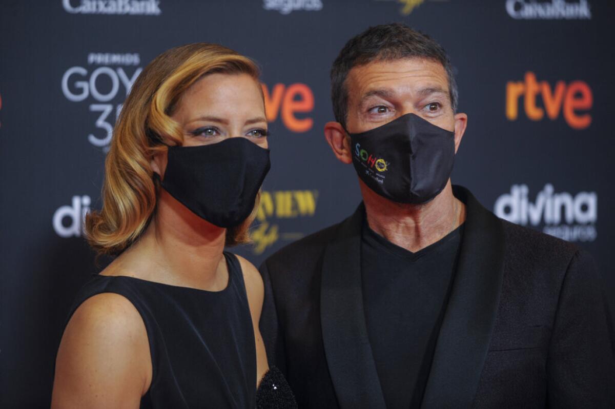 Los conductores de los Premios Goya, la periodista María Casado y el actor Antonio Banderas