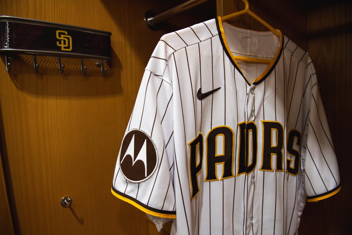 padres classic jersey