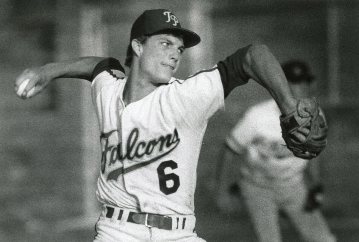 John Lynch pitches for Torrey Pines