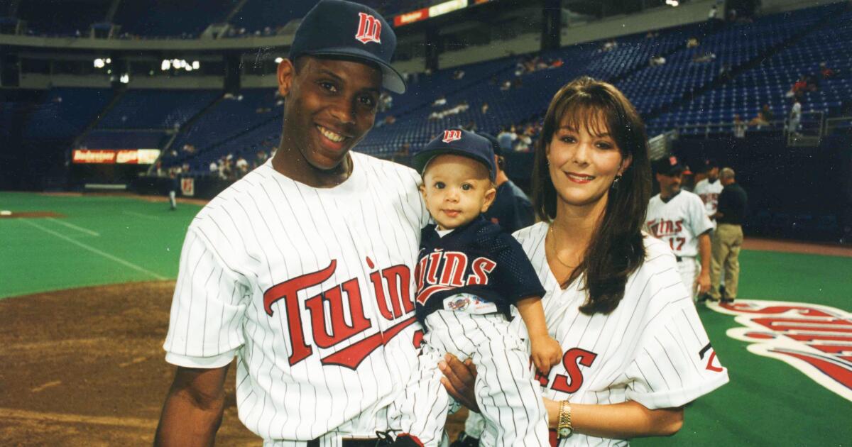 Patrick Mahomes Parents: Divorce, His MLB Career + Her Love