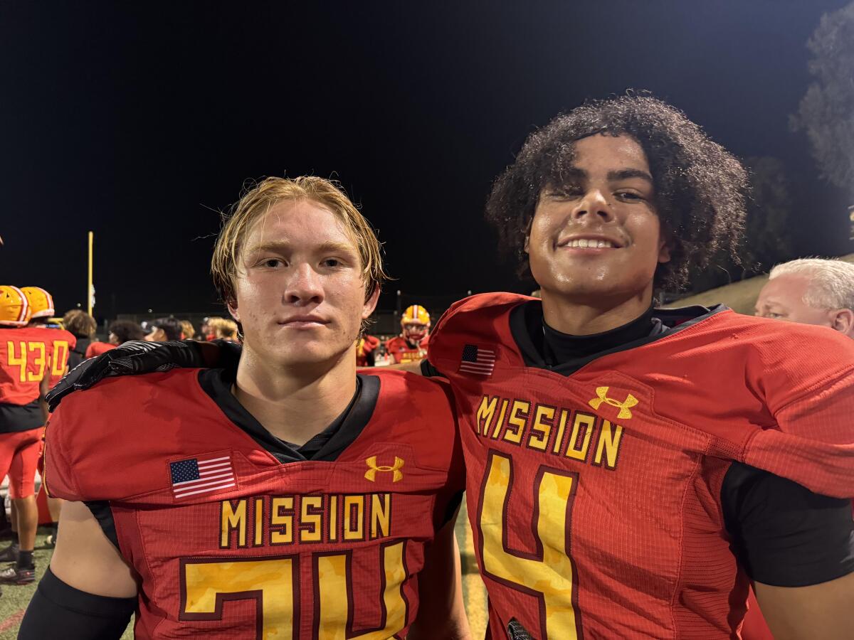 Brock deFries, left and Jeron Jones each returned interceptions for touchdowns in Mission Viejo's win.