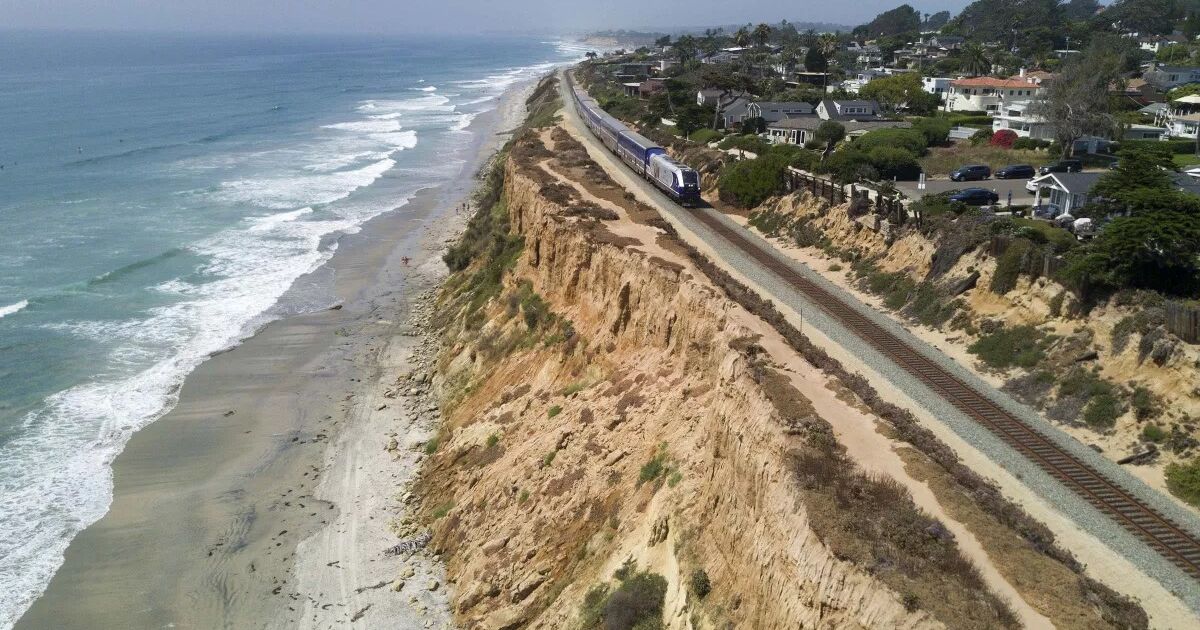 Local, state leaders celebrate funding to move train tracks off Del Mar bluffs