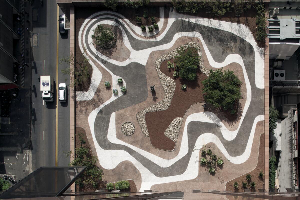 Burle Marx's 1983 design for a rooftop mineral garden at the Banco Safra headquarters, Sao Paolo. (Leonardo Finotti / Jewish Museum)