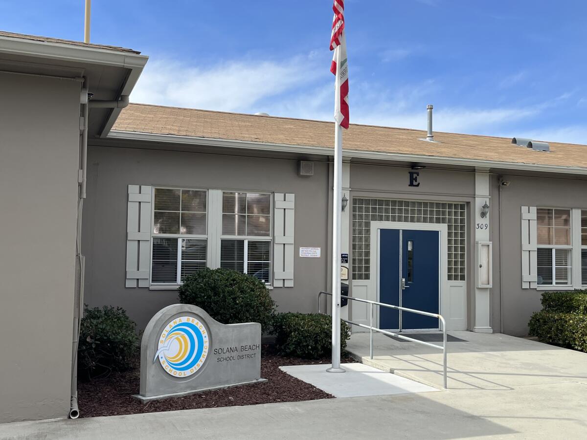 Solana Beach teachers, staff receive salary increases - Del Mar Times