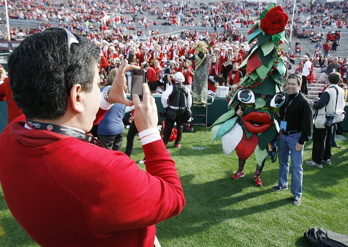 Photo Gallery: Everything but the game at the Rose Bowl