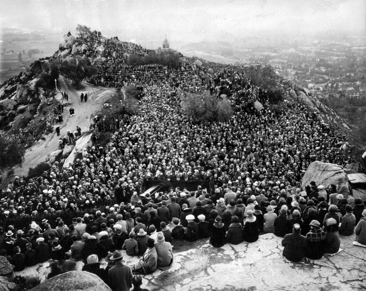 April 17, 1927: Easter Sunrise Service at Mt. Rubidoux near Riverside attracts a crowd of 20,000.