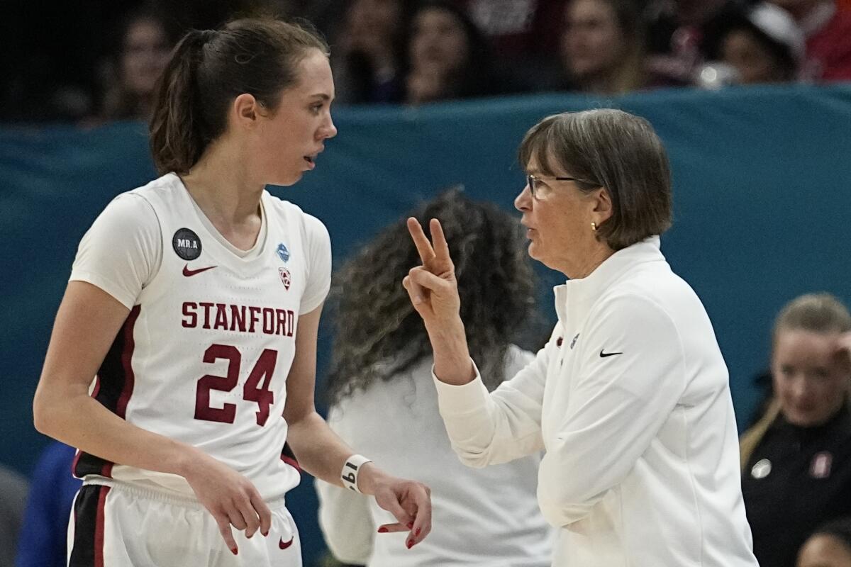 Stanford coach Tara VanDerveer talks to Lacie Hull during the second half.
