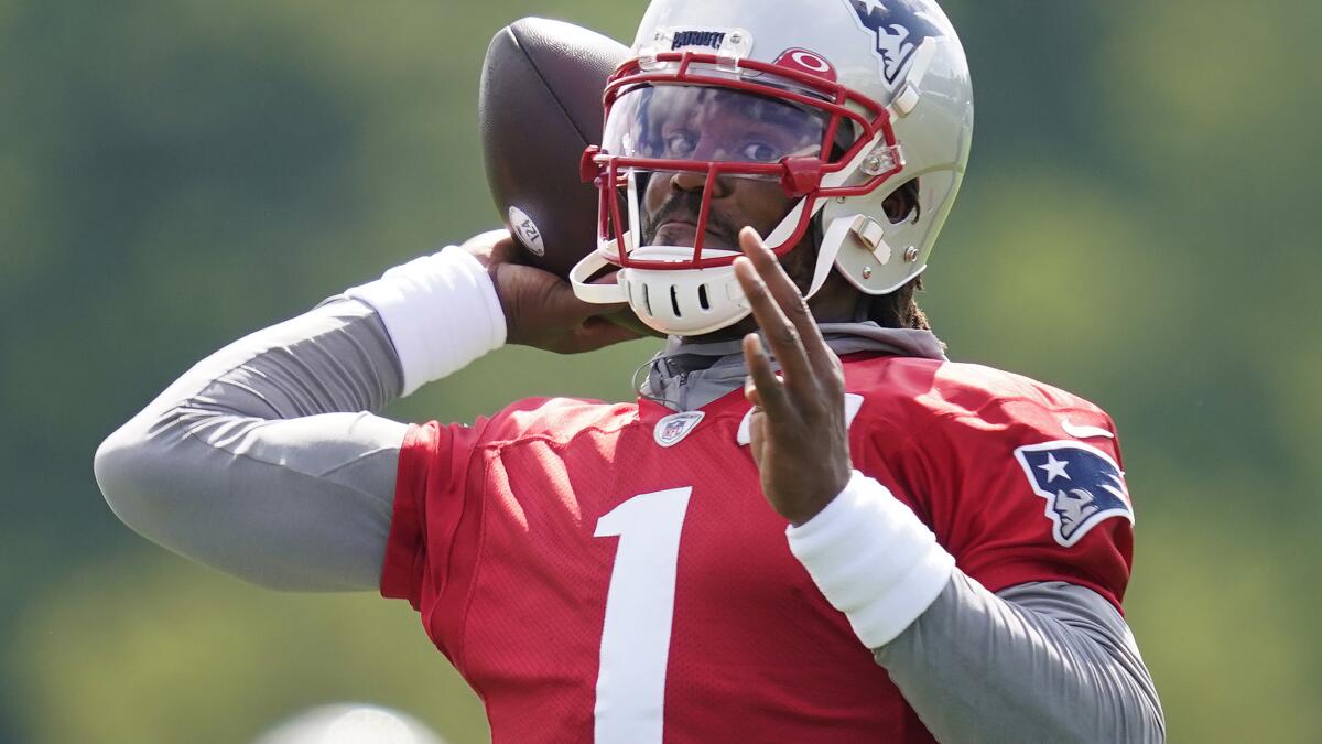 Stidham limited at Patriots' padded practice - The San Diego Union-Tribune