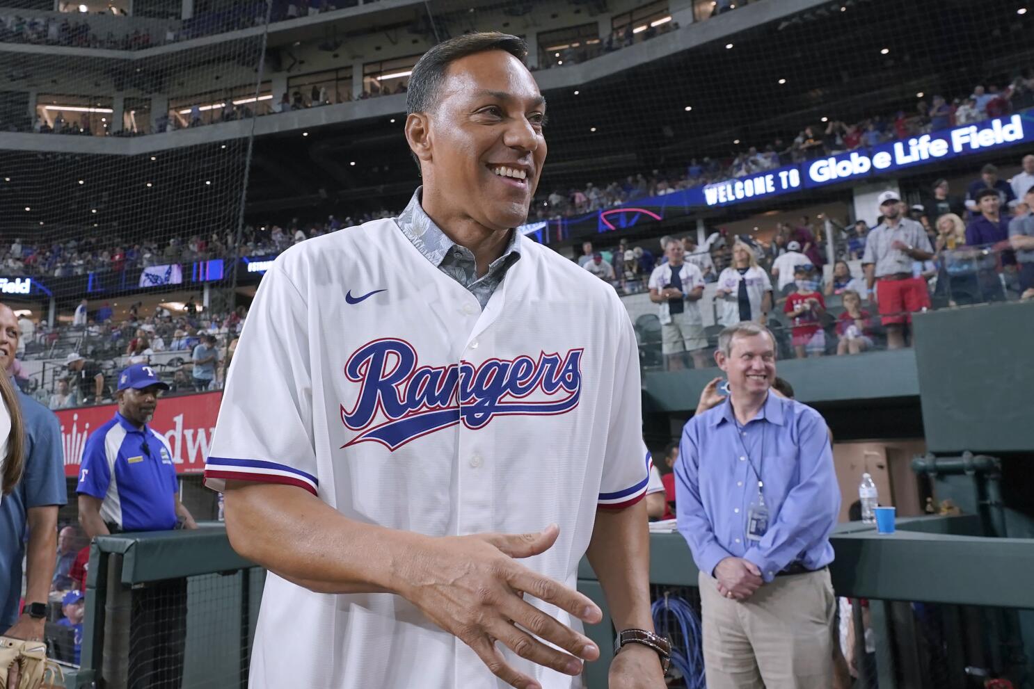 2-time AL MVP Juan González, one of baseball's best sluggers in the '90s,  honored by Texas Rangers - The San Diego Union-Tribune
