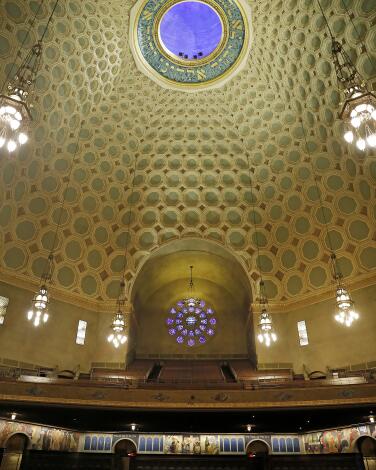 Ornate circles and stained glass decorate the towering interior of Wilshire Boulevard Temple.