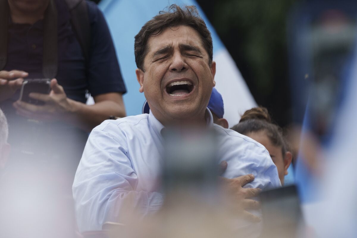 Guatemala: Corte deja afuera de contienda a candidato presidencial puntero en encuestas - Los Angeles Times