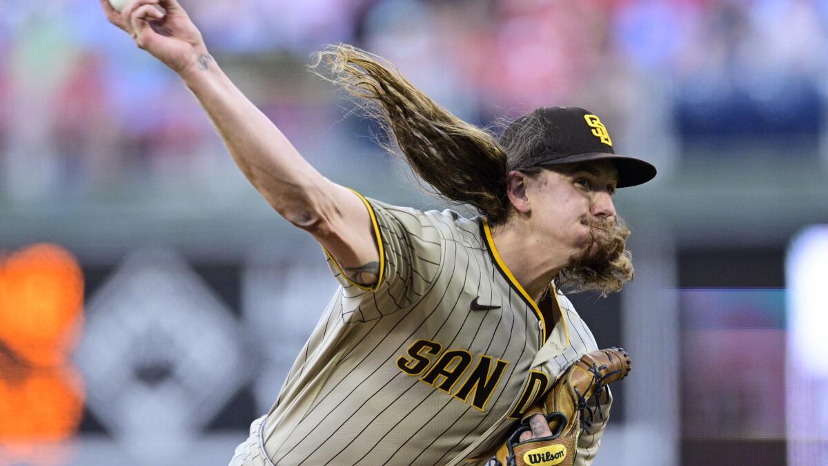 Clevinger, 2 relievers lead Padres past Phillies 3-0