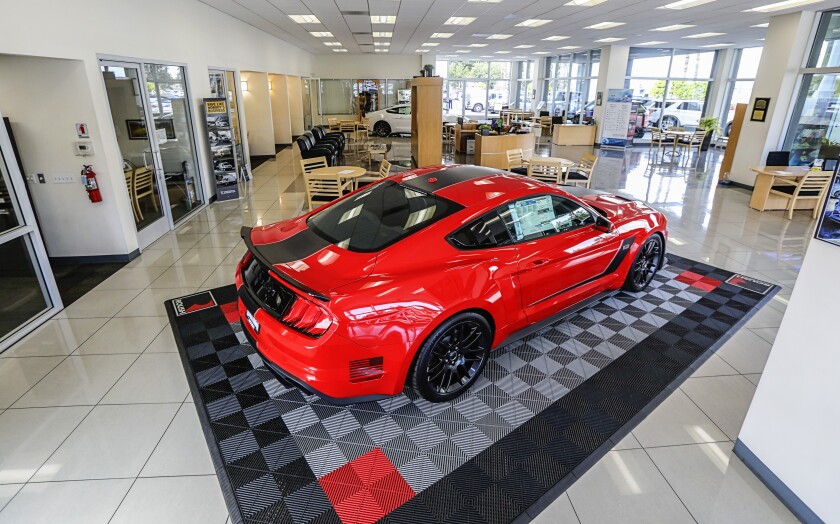 Covid Sideswipes Autos We Re Going To Ride This Out Says