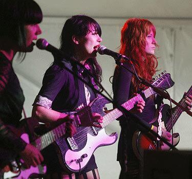 Dum Dum Girls