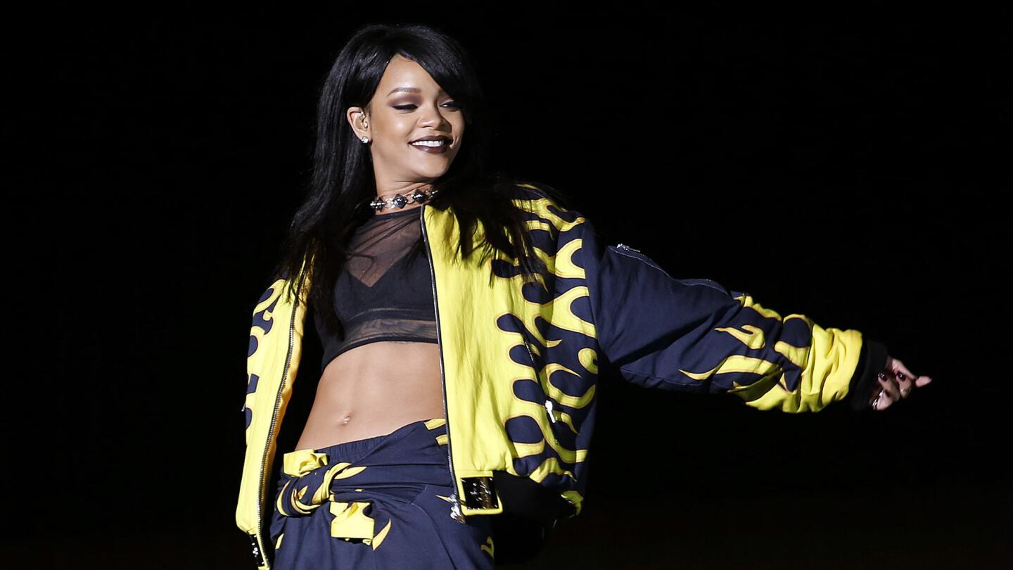 Rihanna performed solo songs including "Phresh Out the Runway," "Birthday Cake," "Rockstar 101," "Rude Boy" and "Man Down."