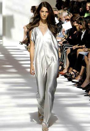 ALBERTA FERRETTI: Bringing an ease to evening wear, this dove gray draped chiffon tunic gently caresses the body.