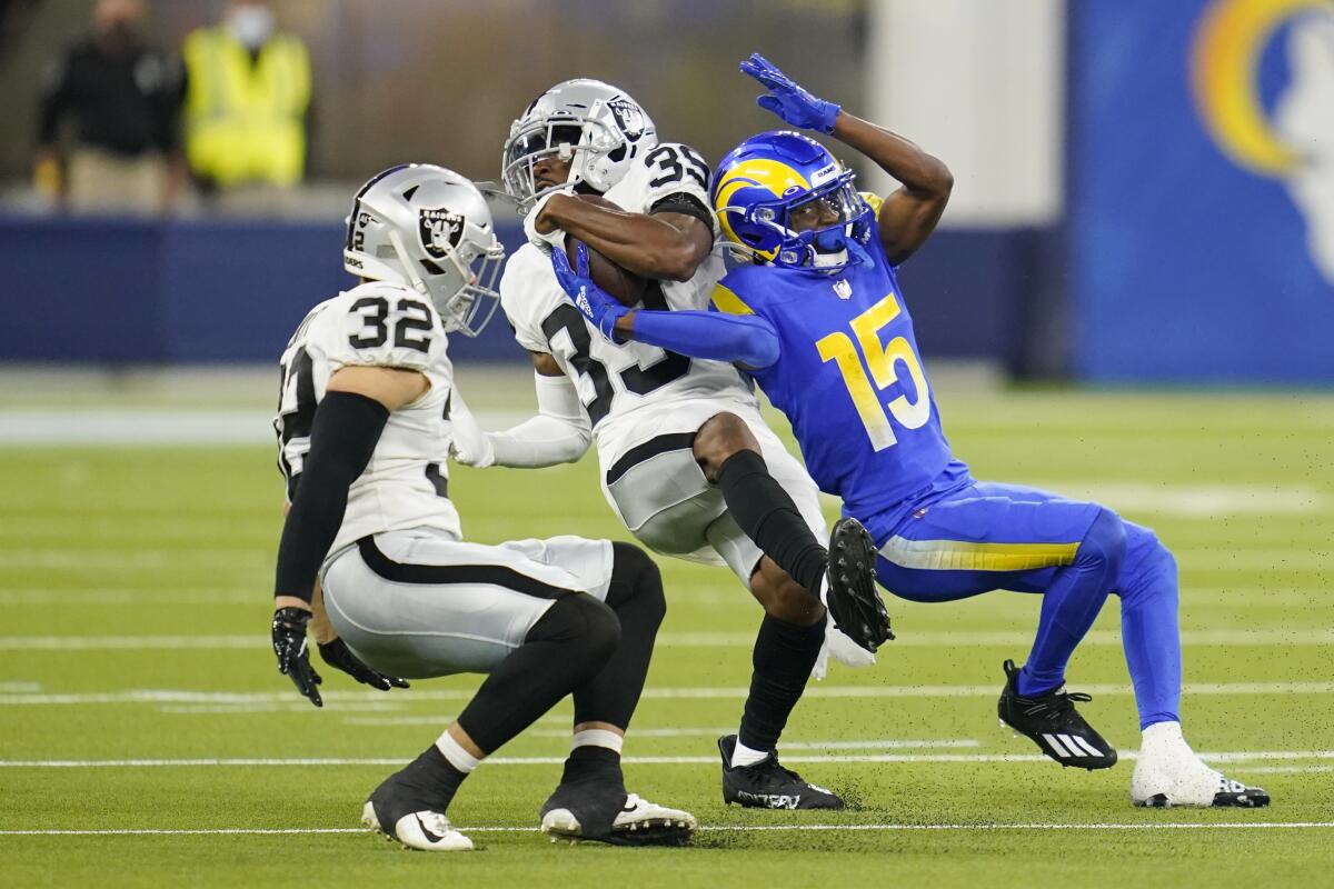 Hobbs emerges as pleasant surprise in Raiders secondary - The San