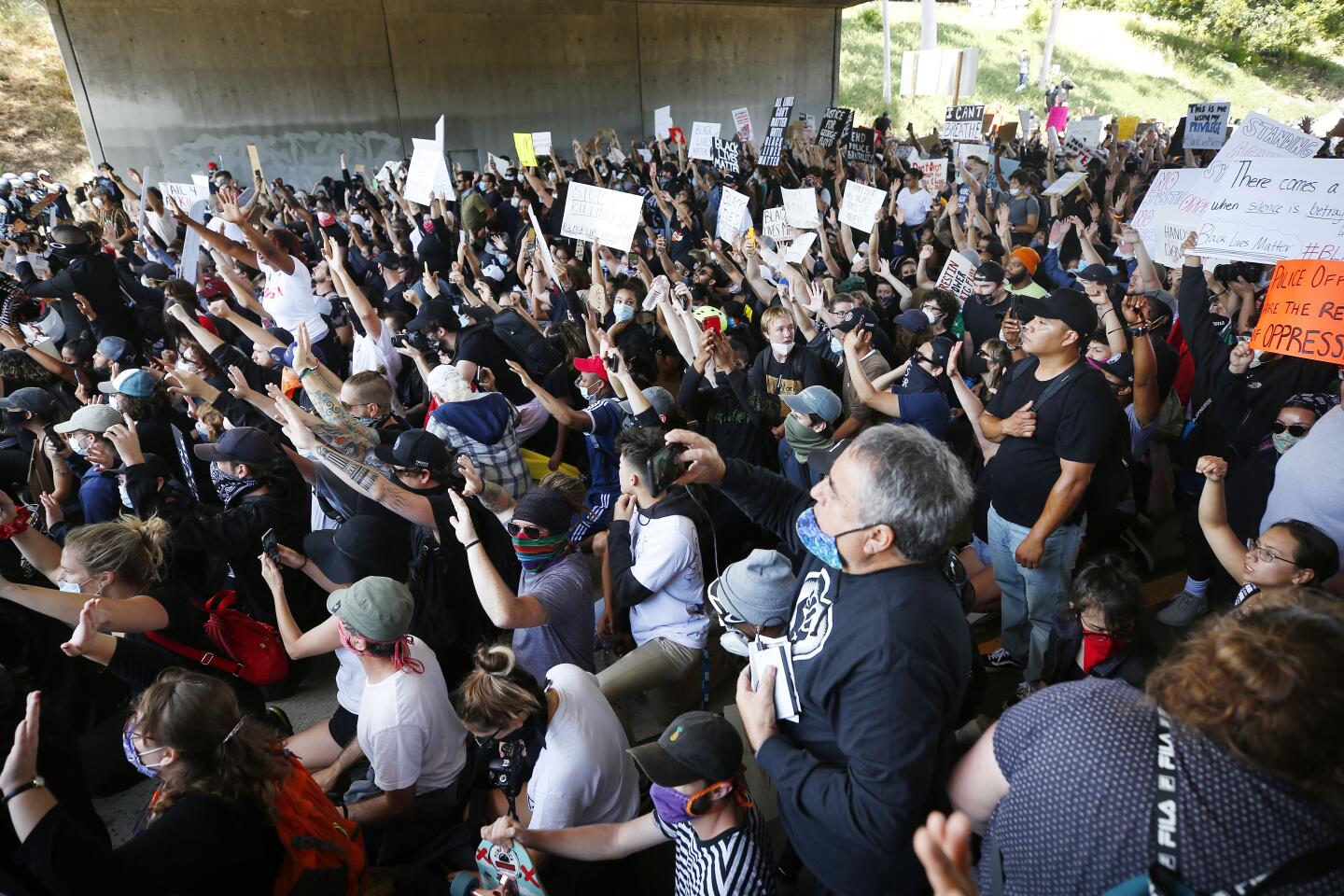 Protest prompts closure of San Diego freeway - The San Diego Union-Tribune