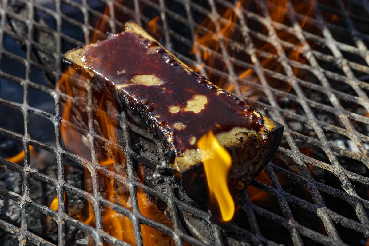 Bone marrow on the grill