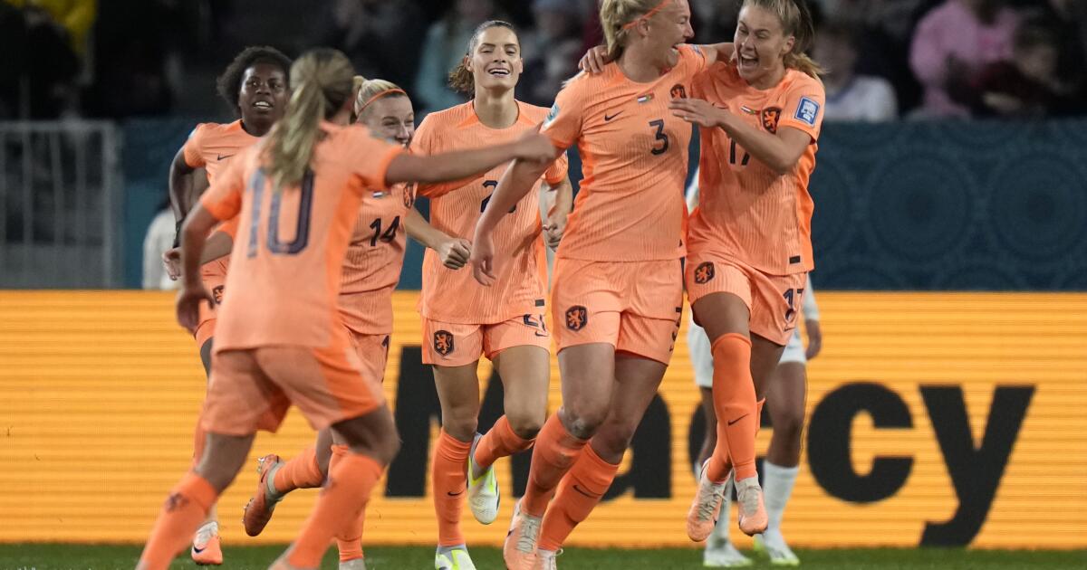A Holanda marcou um gol cedo e derrotou Portugal por 1 a 0 na Copa do Mundo Feminina