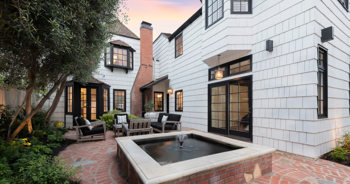 Diane Keaton&rsquo;s former coastal retreat lists in Laguna Beach