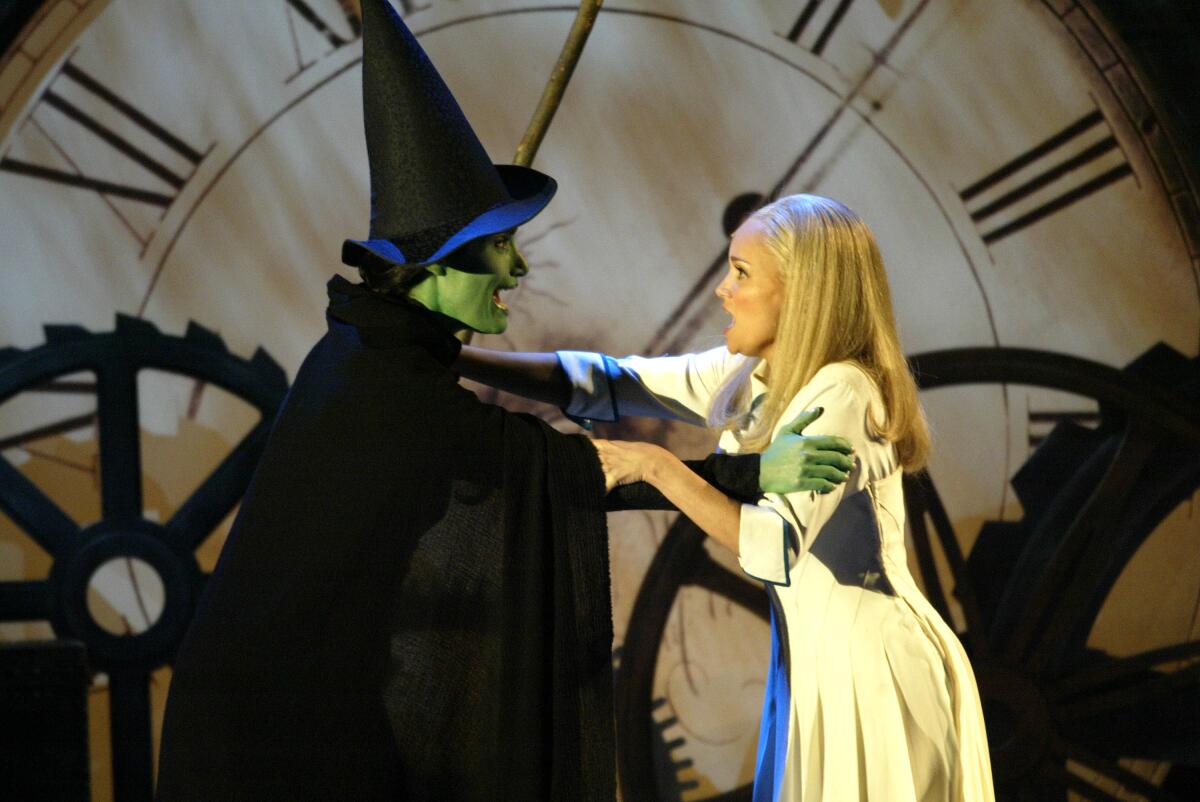 Idina Menzel and Kristin Chenoweth perform as Elphaba and Glinda.