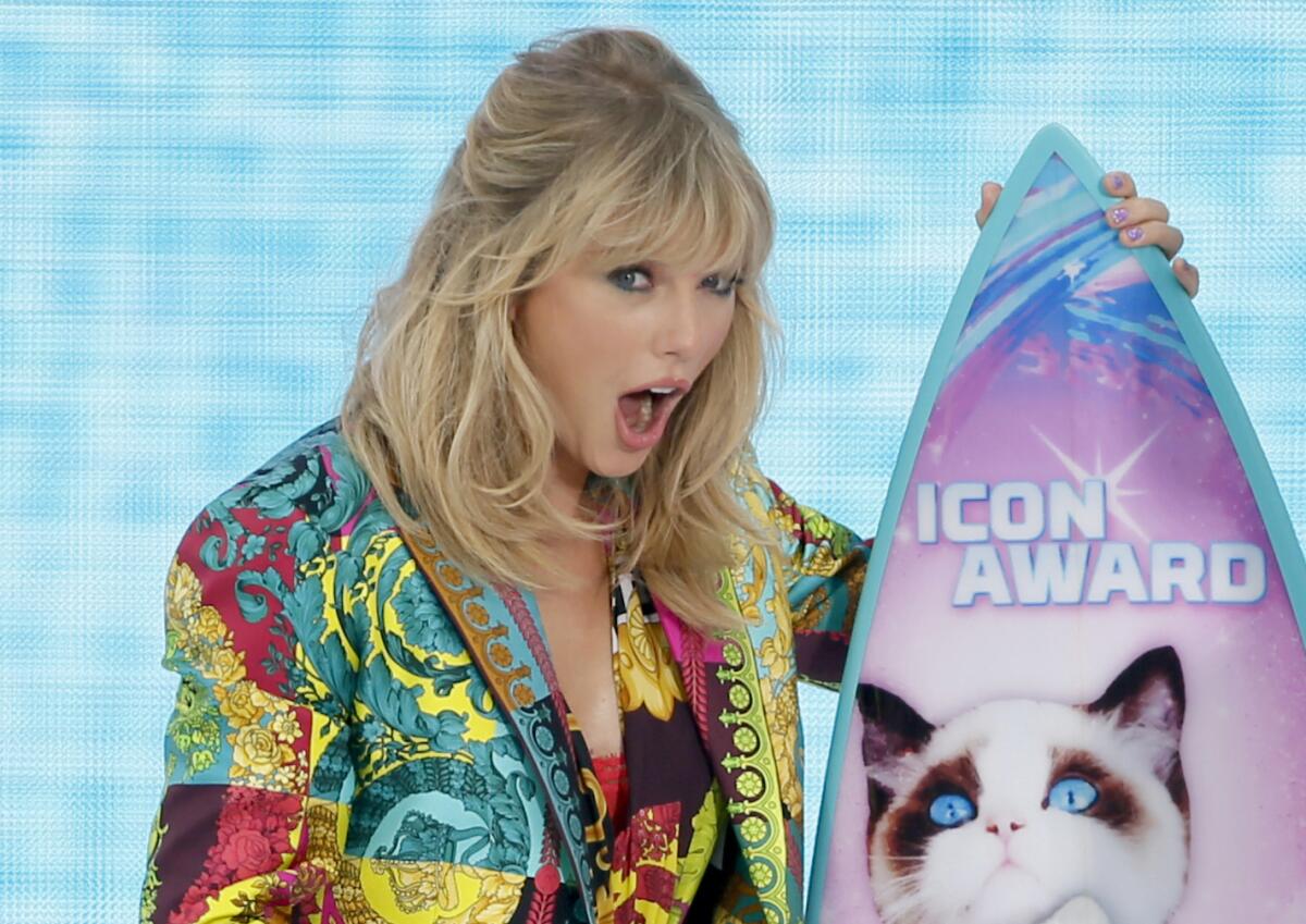 Taylor Swift en los Teen Choice Awards 2019