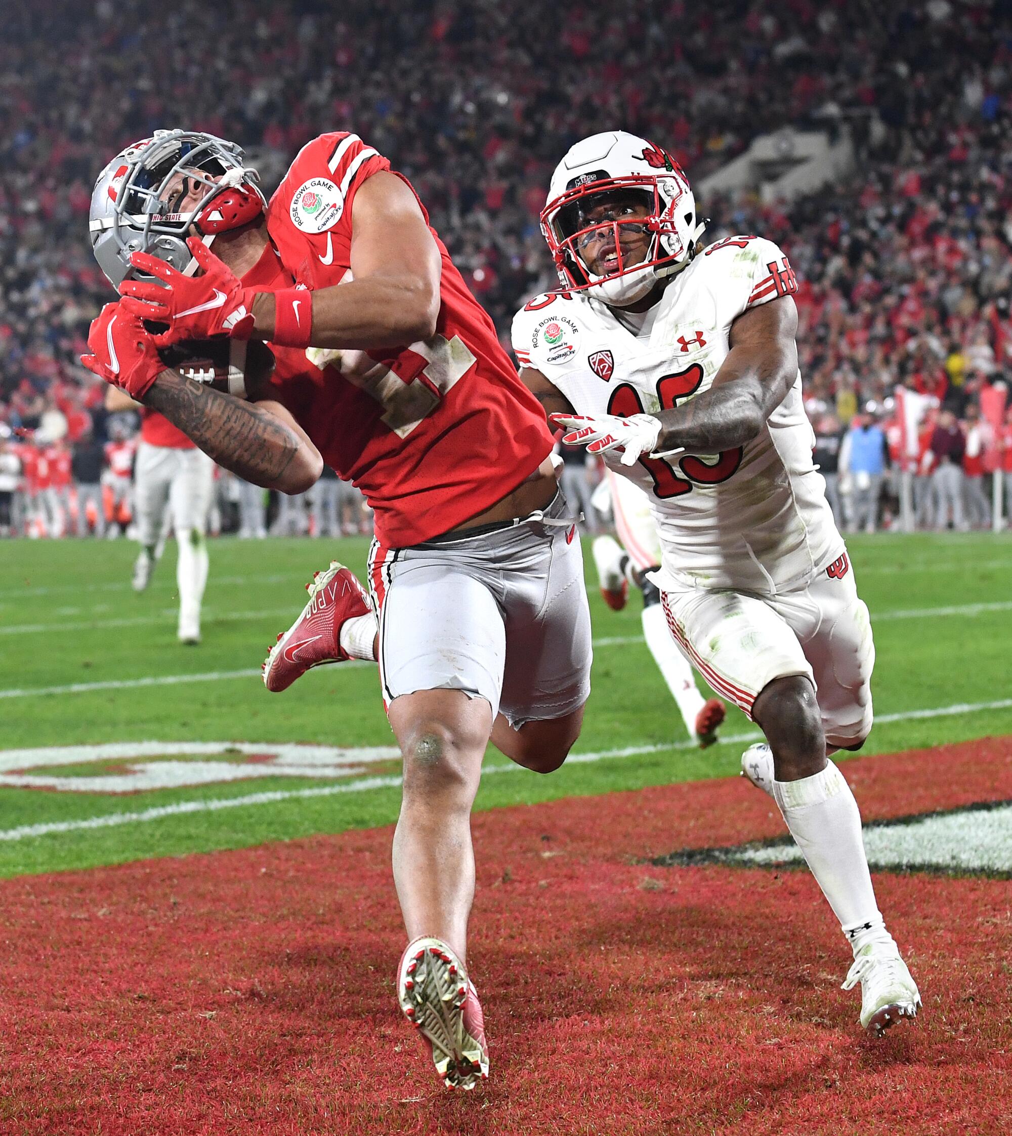 Ohio St. receiver Jaxson Smith-Njigba makes a touchdown catch.