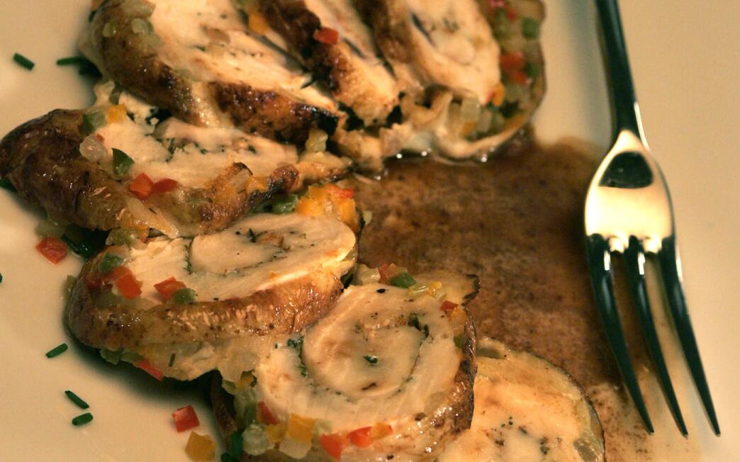 Chicken Roulade With Bell Pepper Mirepoix Recipe Los Angeles Times
