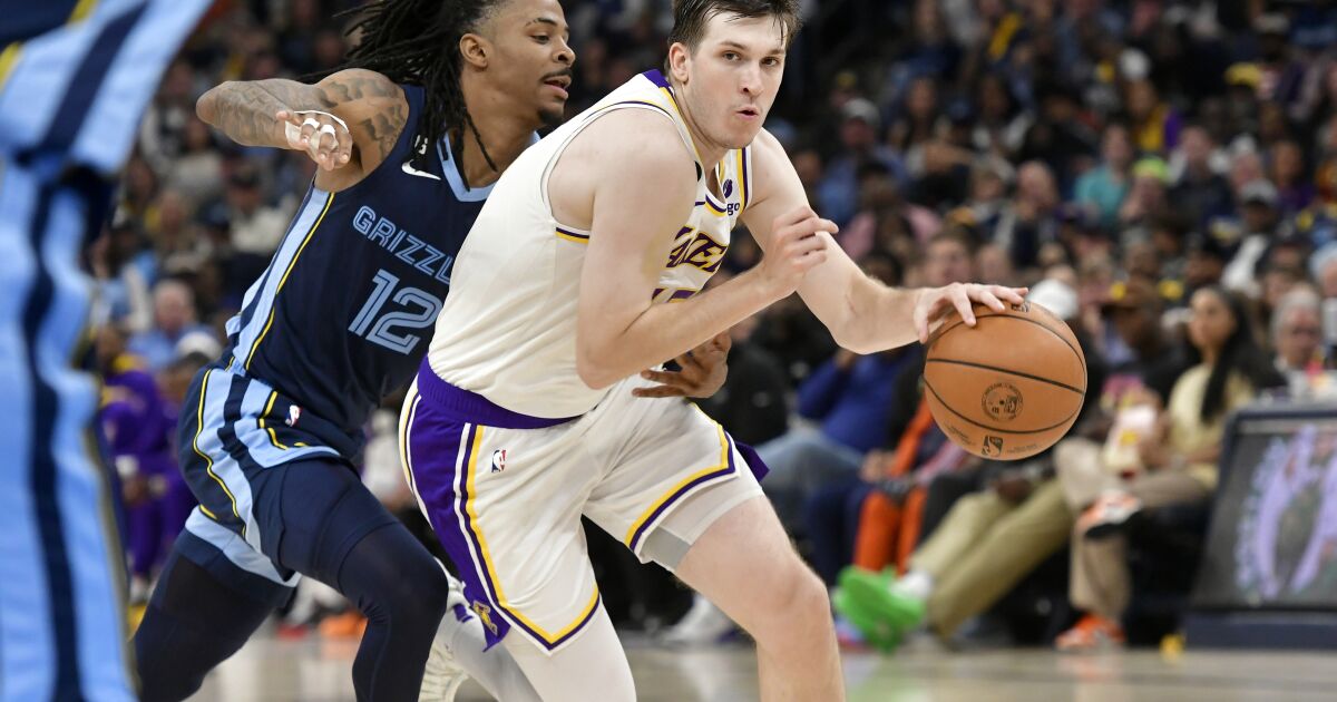 Austin Reaves helps spark Lakers’ win over Grizzlies in series opener