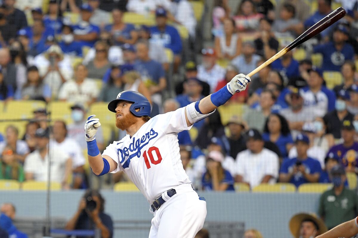 Dodgers' Justin Turner hits a solo home run.