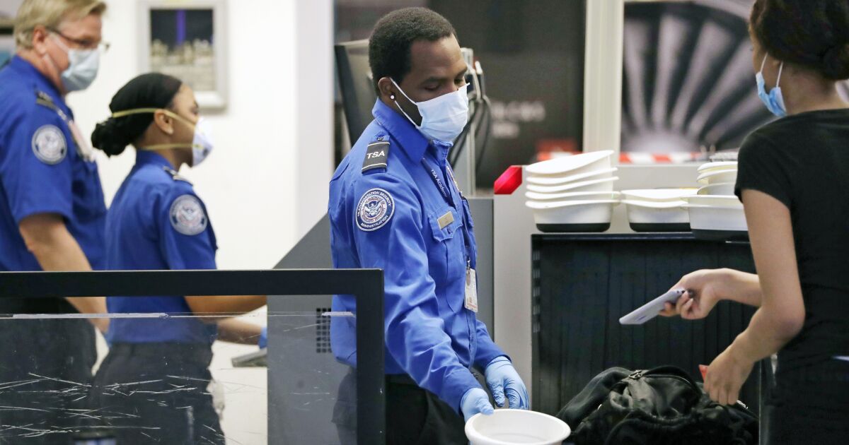 TSA stops record number of guns at airport security checkpoints in 2022