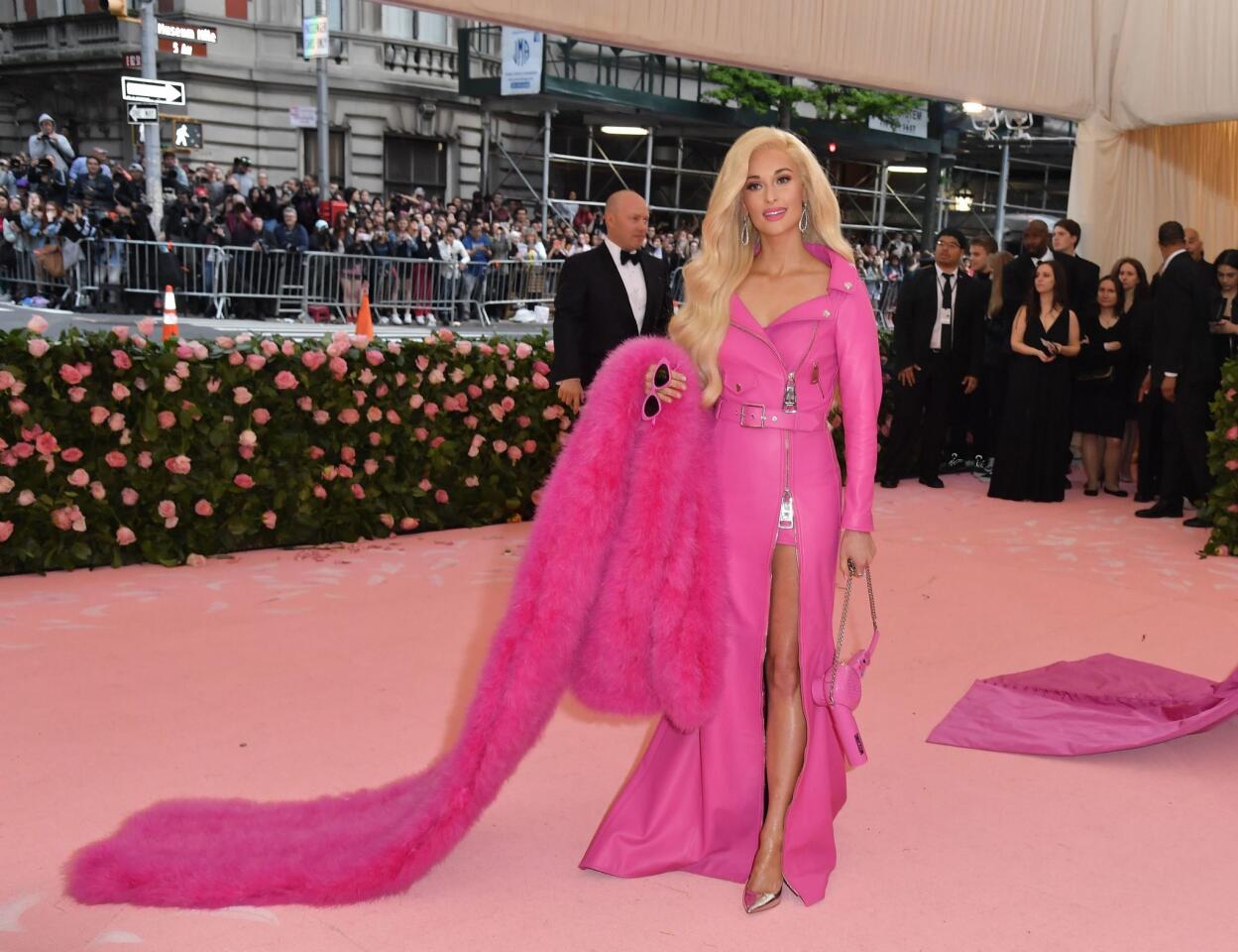 Kacey Musgraves channels Barbie by way of Moschino at the 2019 Met Gala.