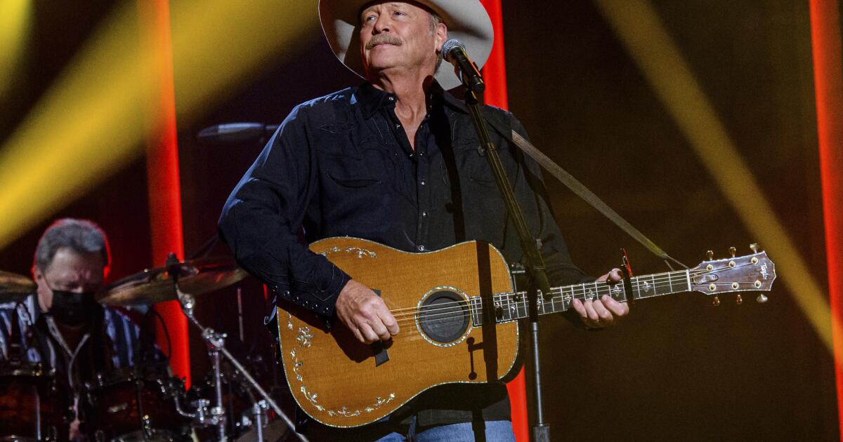 Alan Jackson claims he is ‘hanging it up full time’ — right soon after just one previous country-audio tour