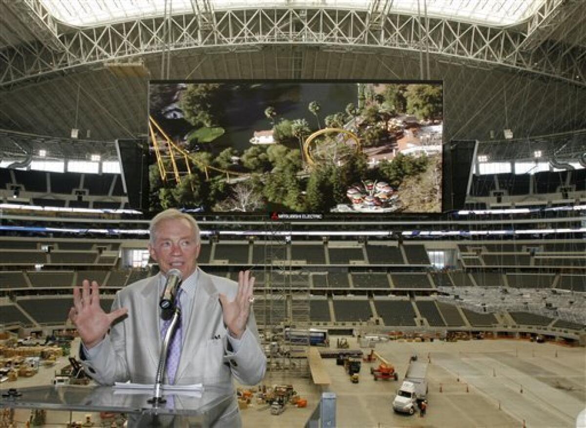 Dallas Cowboys Show Off Giant Stadium TV 