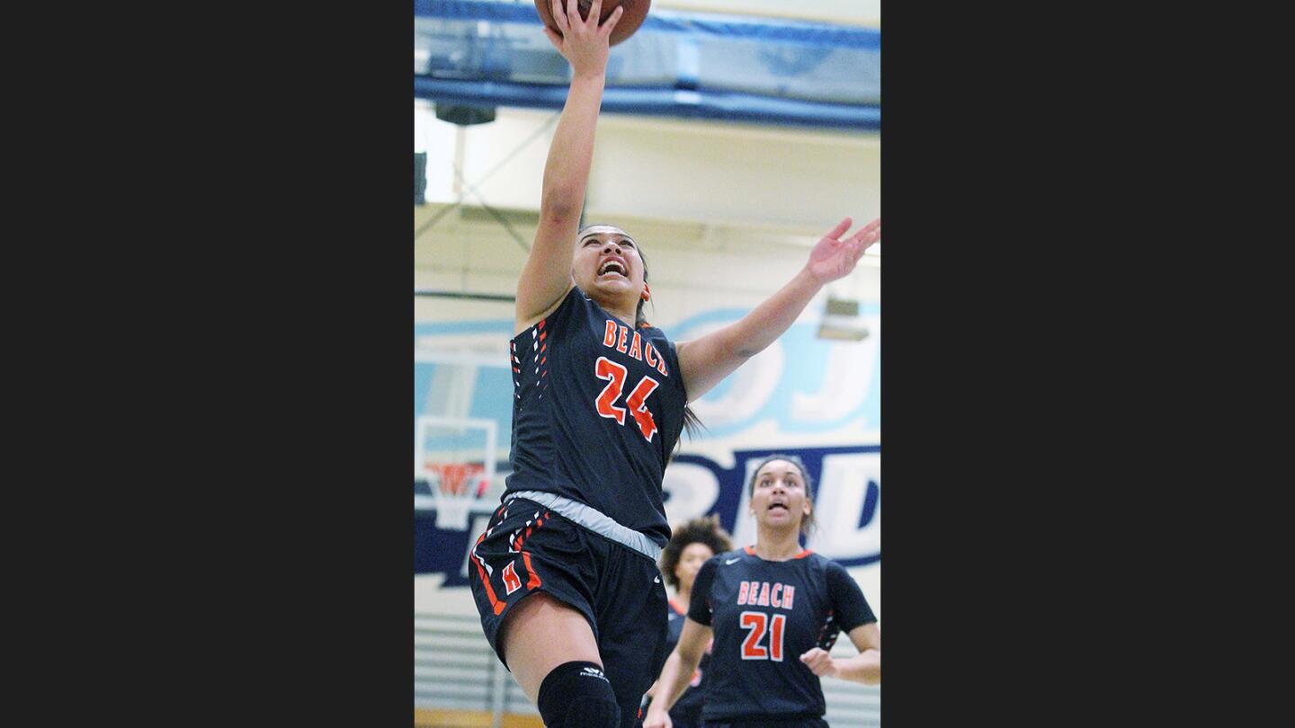 Photo Gallery: Huntington Beach vs. Los Alamitos in 23rd annual South Coast Classic Basketball Tournament